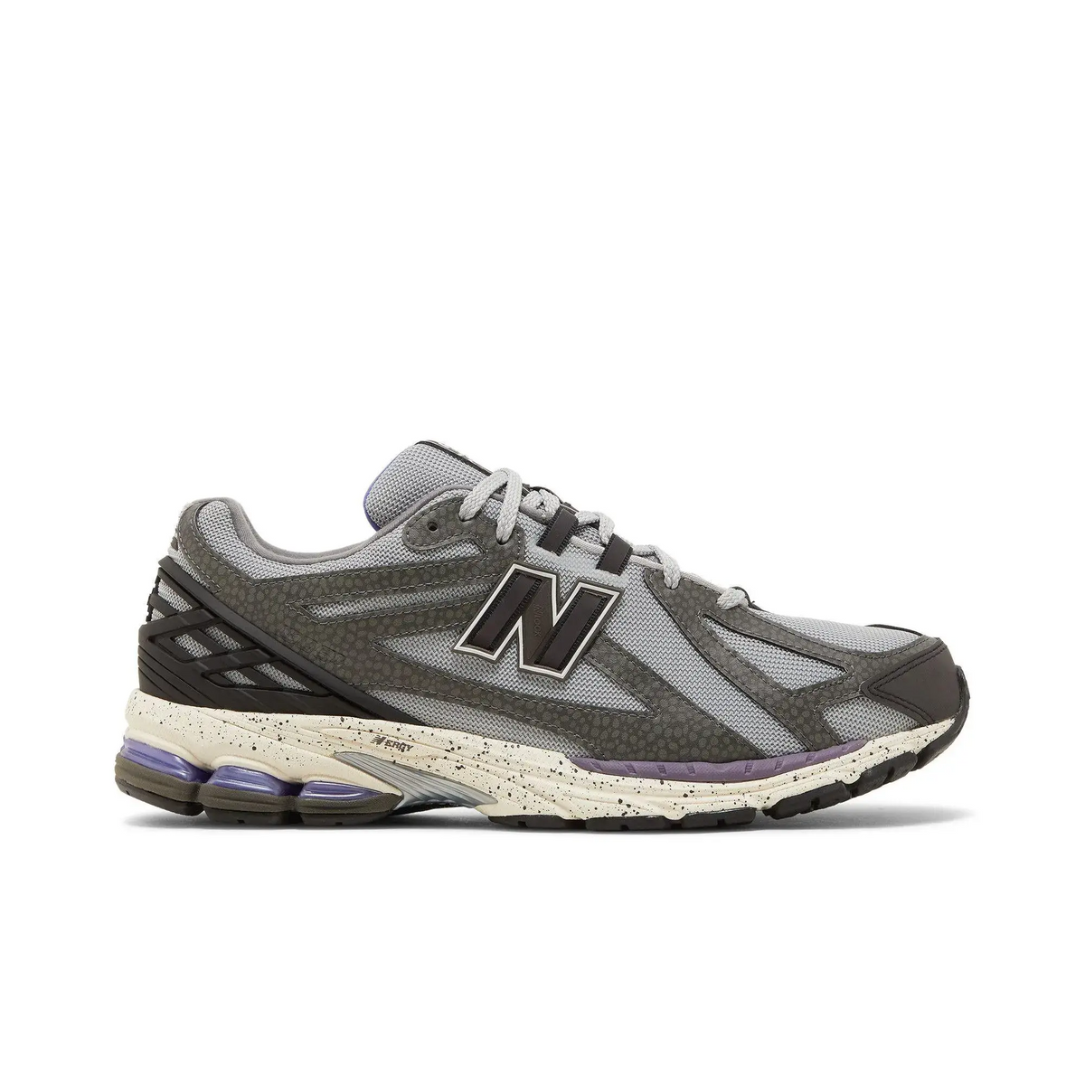 New Balance 1906R atmos Tokyo Dimension sneaker 1 - stylecode M1906RAT