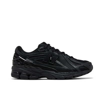 New Balance 1906R Black sneaker 1 - stylecode M1906RBB