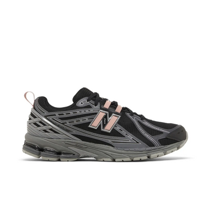 New Balance 1906R Black Pink Moon sneaker 1 - stylecode M1906RHC