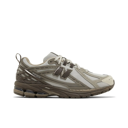 New Balance 1906R Driftwood Dark Mushroom sneaker 1 - stylecode M1906RHD