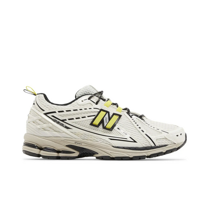 New Balance 1906R GANNI Egret sneaker 1 - stylecode M1906RGG