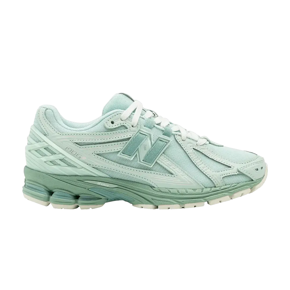 New Balance 1906R Jade Green sneaker 1 - stylecode M1906RZC