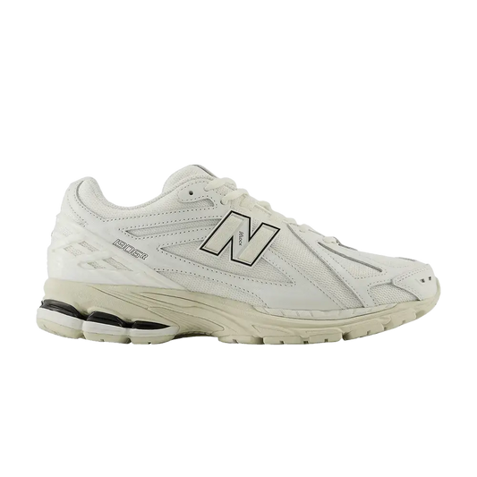 New Balance 1906R White Black sneaker 1 - stylecode M1906RWW