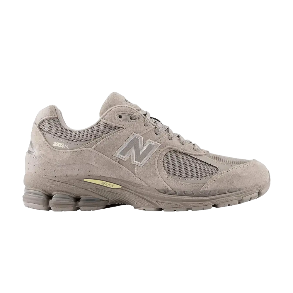 New Balance 2002R Arid Stone sneaker 1 - stylecode U2002RP