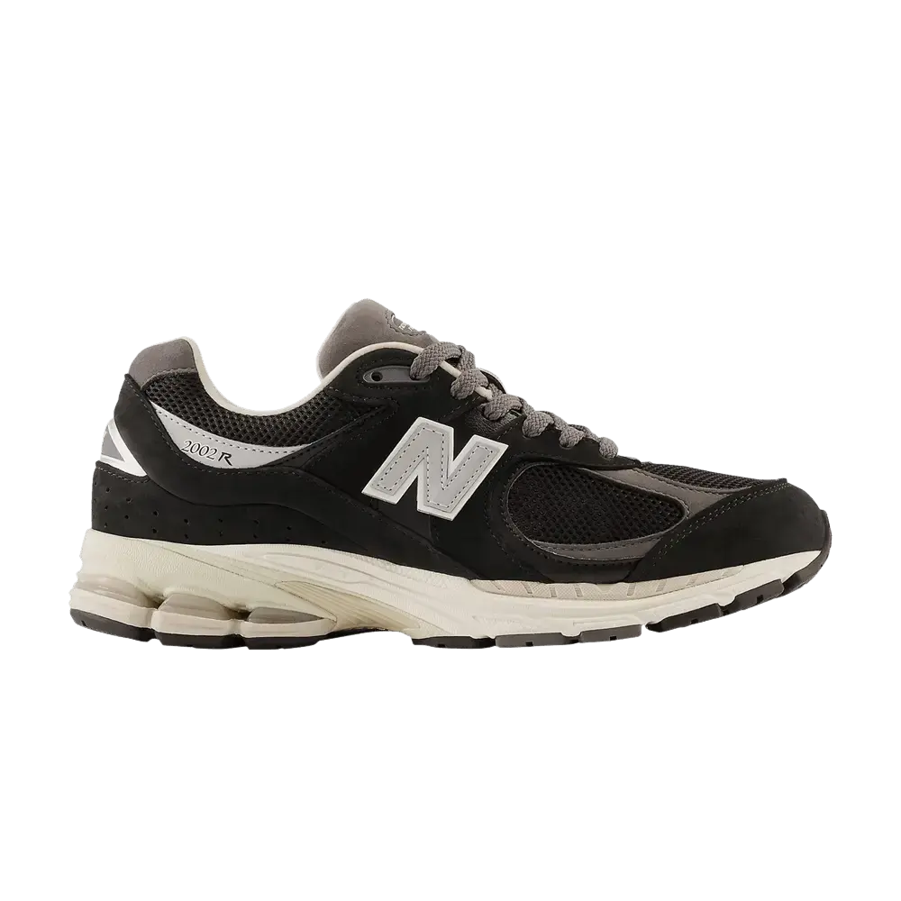 New Balance 2002R Black Castlerock sneaker 1 - stylecode M2002RNC