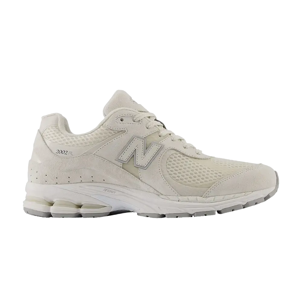 New Balance 2002R Bone sneaker 1 - stylecode M2002WC
