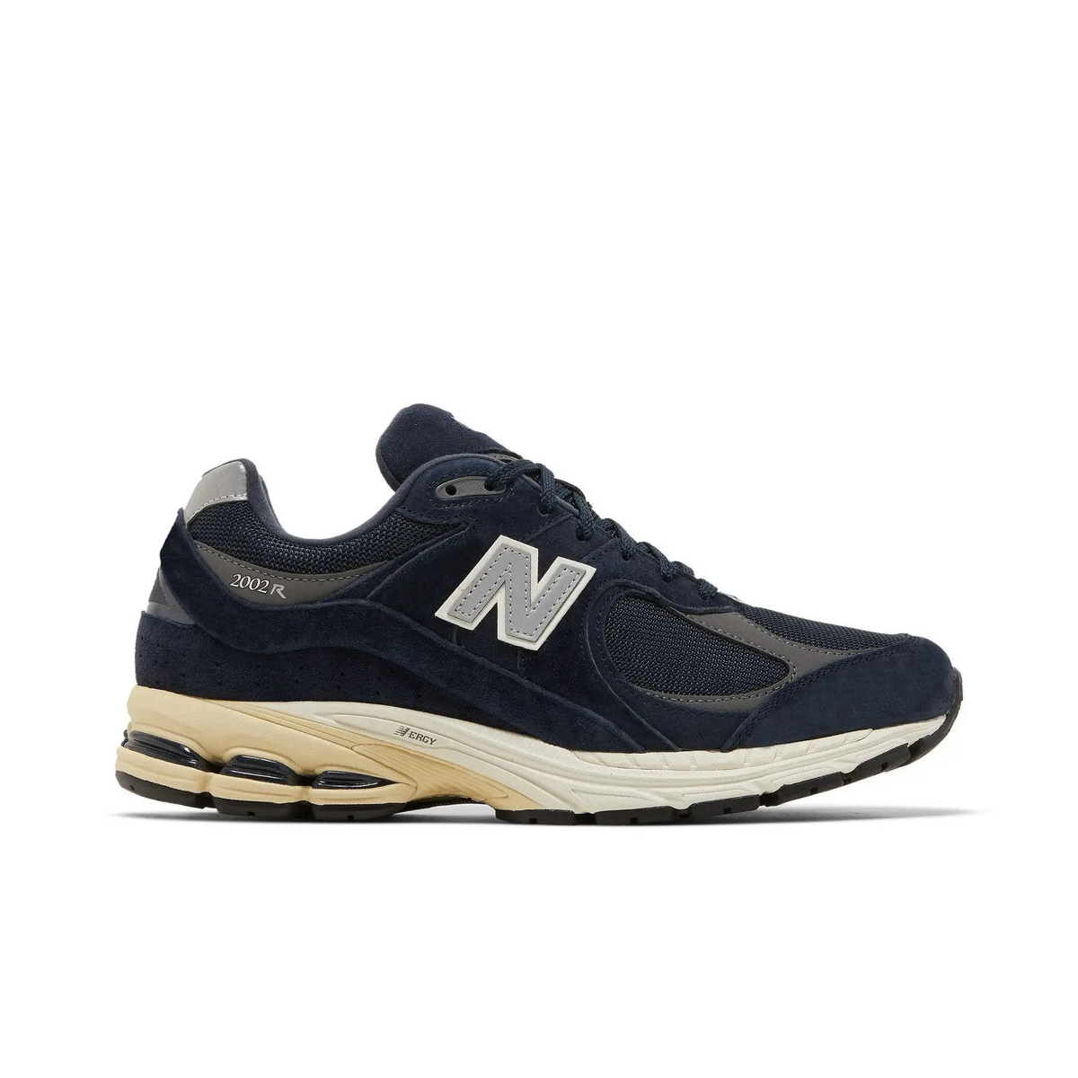 New Balance 2002R Eclipse Navy sneaker 1 - stylecode M2002RCA