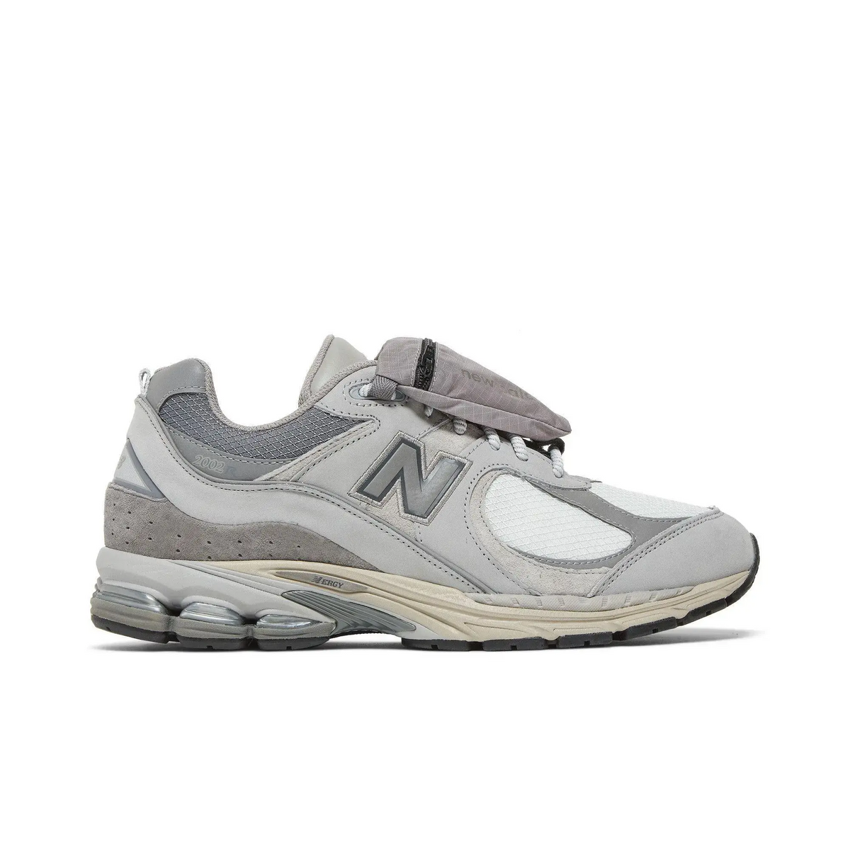 New Balance 2002R Grey Pocket sneaker 1 - stylecode M2002RVC