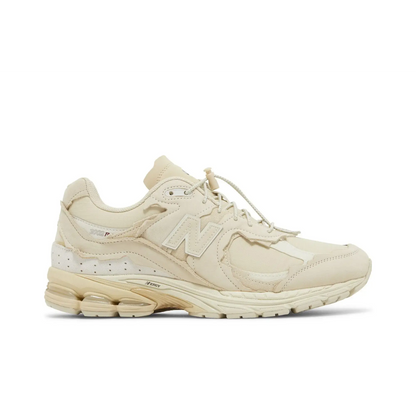New Balance 2002R Protection Pack Sandstone sneaker 1 - stylecode M2002RDQ