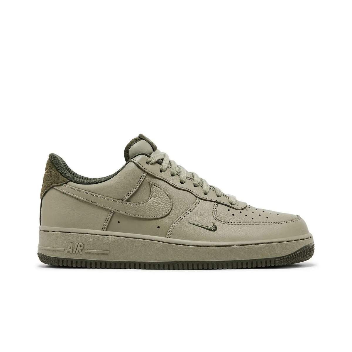 Nike Air Force 1 Low '07 LV8 Light Army Cargo Khaki sneaker 1 - stylecode HM9483-300