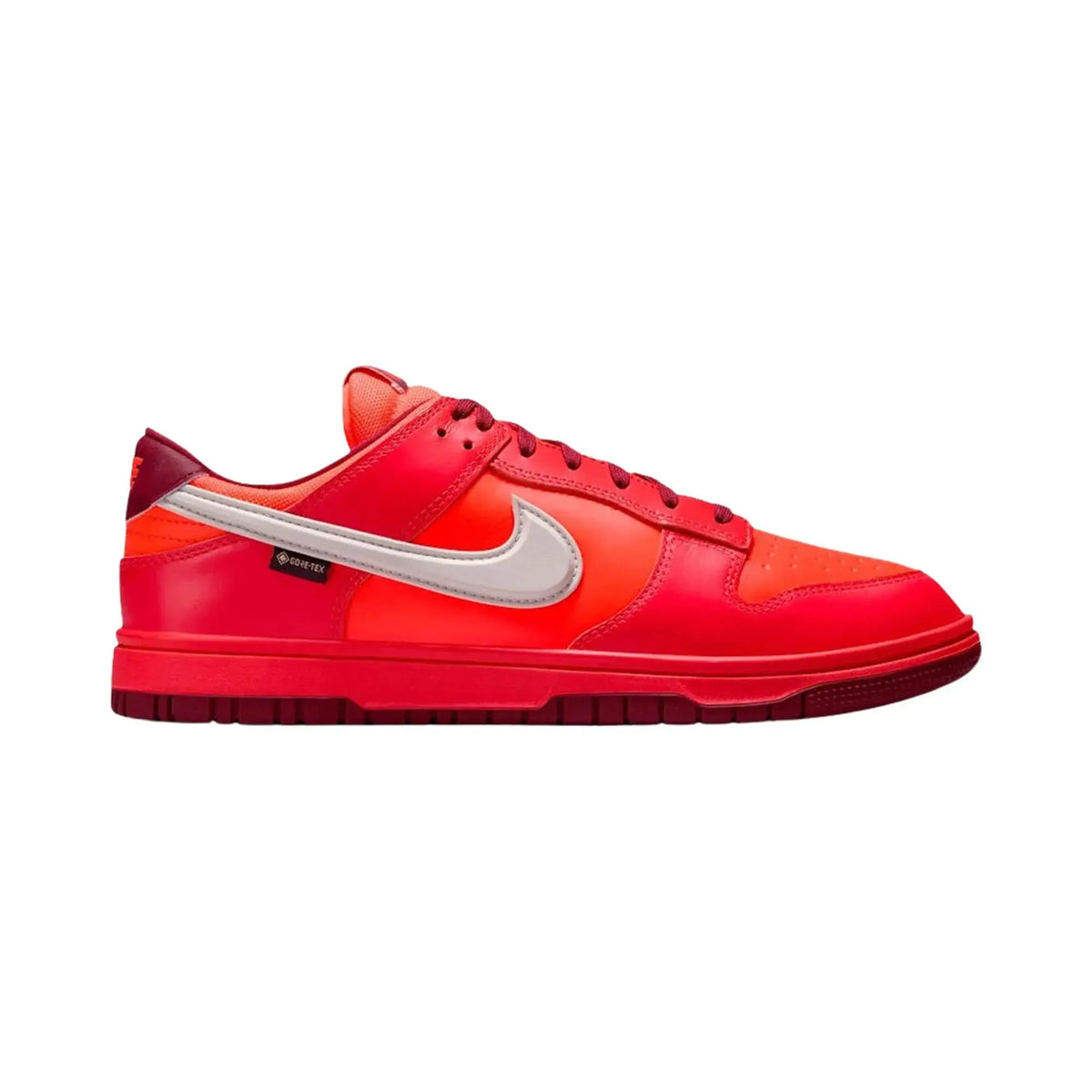 Nike Dunk Low Gore-Tex Crimson sneaker 1 - stylecode HQ2053-800