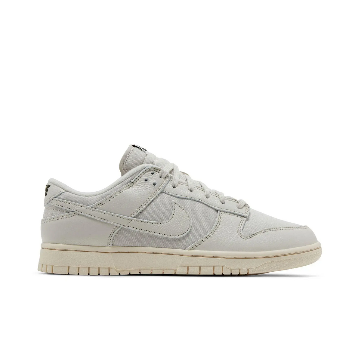 Nike Dunk Low Premium Light Orewood Brown sneaker 1 - stylecode DZ2538-100