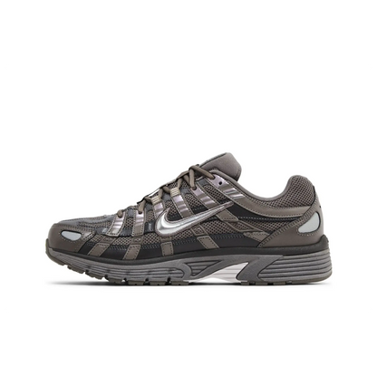 Nike P-6000 Cave Stone Medium Ash Flat Pewter Metallic Silver sneaker, productfoto 4 - stylecode CD6404-202