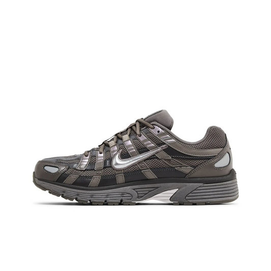 Nike P-6000 Cave Stone Medium Ash Flat Pewter Metallic Silver sneaker, productfoto 4 - stylecode CD6404-202