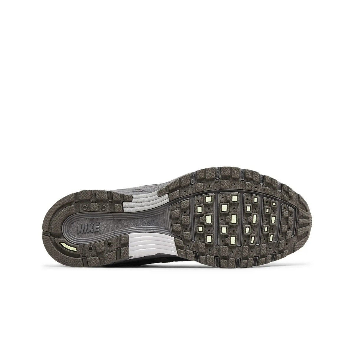Nike P-6000 Cave Stone Medium Ash Flat Pewter Metallic Silver sneaker, productfoto 5 - stylecode CD6404-202