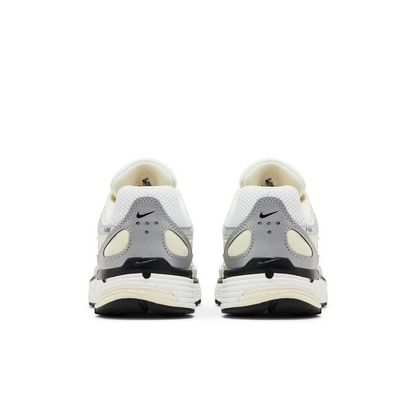 Nike P-6000 Coconut Milk Metallic Silver (Women's) sneaker, productfoto 7 - stylecode FV6603-100