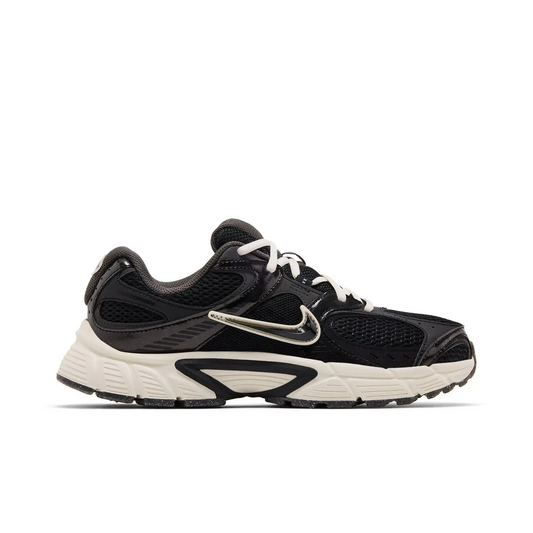 Nike V5 RNR Jackie Robinson Day sneaker 1 - stylecode IQ3723-001