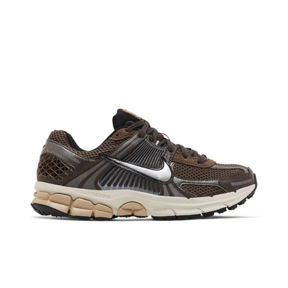 Nike Zoom Vomero 5 Baroque Brown (Women's) sneaker 1 - stylecode FN6742-201