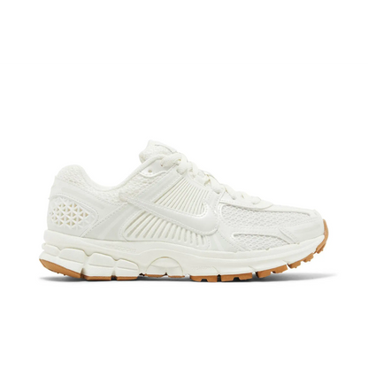 Nike Zoom Vomero 5 Sail Coconut Milk (Women's) sneaker 1 - stylecode HM5886-133