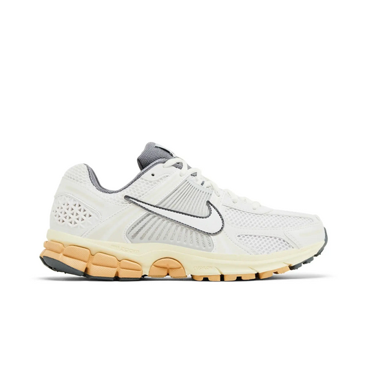 Nike Zoom Vomero 5 Summit White Pure Platinum (Women's) sneaker 1 - stylecode FJ2028-101