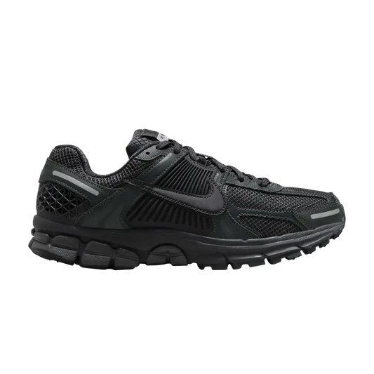 Nike Zoom Vomero 5 Triple Black (Women's) sneaker 1 - stylecode FQ7079-002