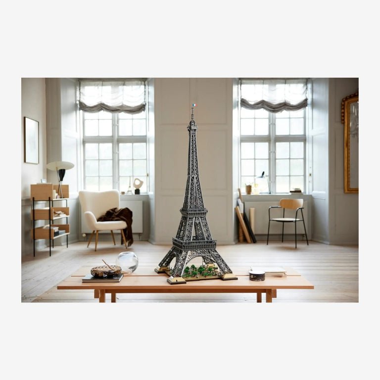 LEGO Eiffeltoren 10307 Icons – vooraanzicht van het gedetailleerde model