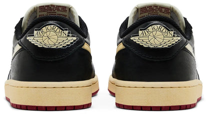 Air Jordan 1 Retro Low OG Nigel Sylvester Better With Time – Achterkant met Wings logo en geleefde look