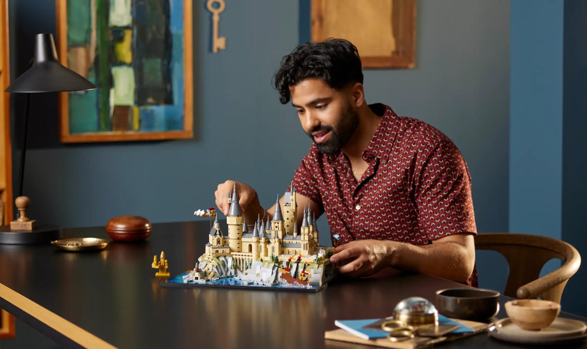 Creatief bouwmoment met LEGO Harry Potter Kasteel Zweinstein model