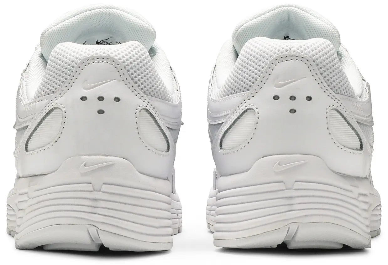 Nike P-6000 Triple White zijkant achterkant
