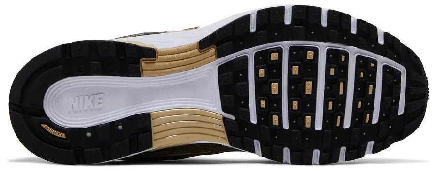 Nike P-6000 Gold damesschoen onderkant